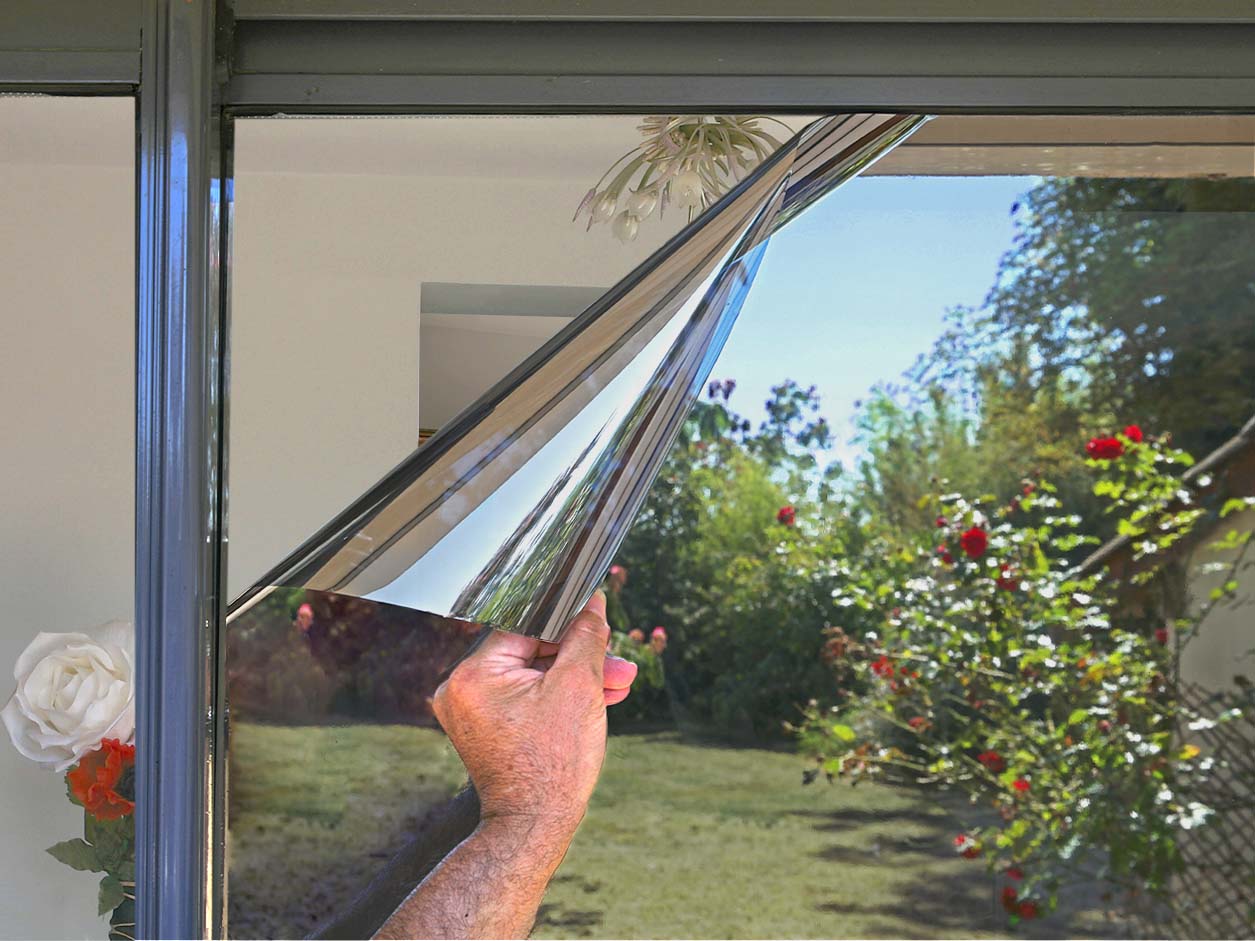 PelĂcula solar reflectante reposicionable